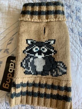 FABDOG DOG PET SWEATER Tan looks like Jimothy the Raccoon size 8 NEW With Tags
